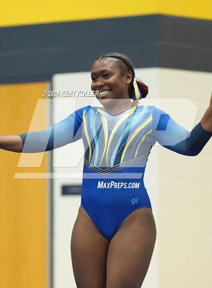 Thumbnail 2 in Fraser Invitational  photogallery.