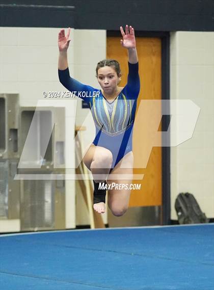 Thumbnail 3 in Fraser Invitational  photogallery.
