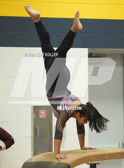 Thumbnail 2 in Fraser Invitational  photogallery.
