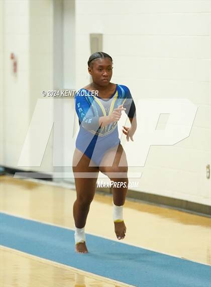 Thumbnail 1 in Fraser Invitational  photogallery.