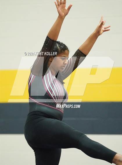 Thumbnail 3 in Fraser Invitational  photogallery.