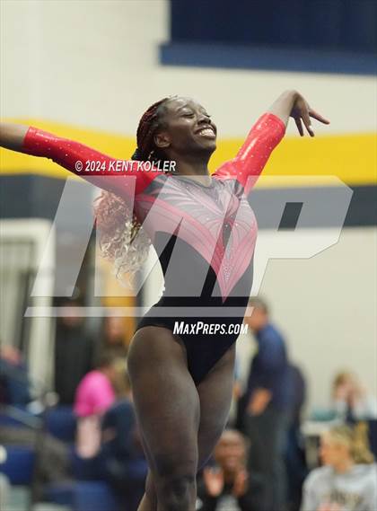 Thumbnail 2 in Fraser Invitational  photogallery.
