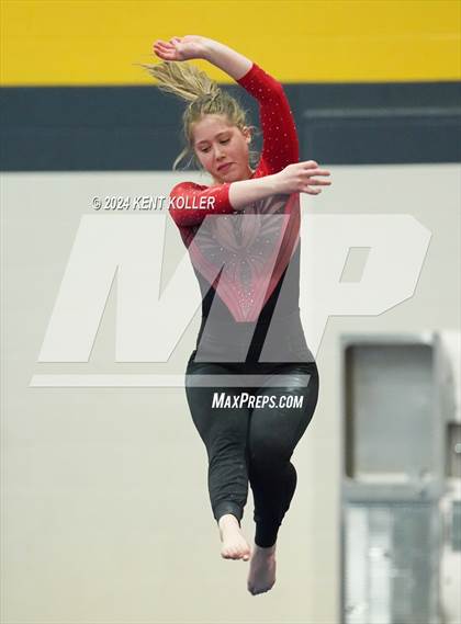 Thumbnail 2 in Fraser Invitational  photogallery.