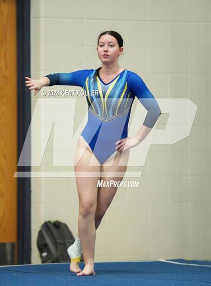 Thumbnail 2 in Fraser Invitational  photogallery.