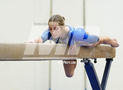 Thumbnail 1 in Fraser Invitational  photogallery.