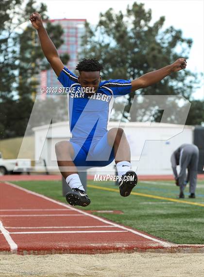 Thumbnail 1 in 5th Annual Meb Keflezighi Invitational photogallery.