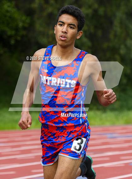 Thumbnail 1 in 5th Annual Meb Keflezighi Invitational photogallery.