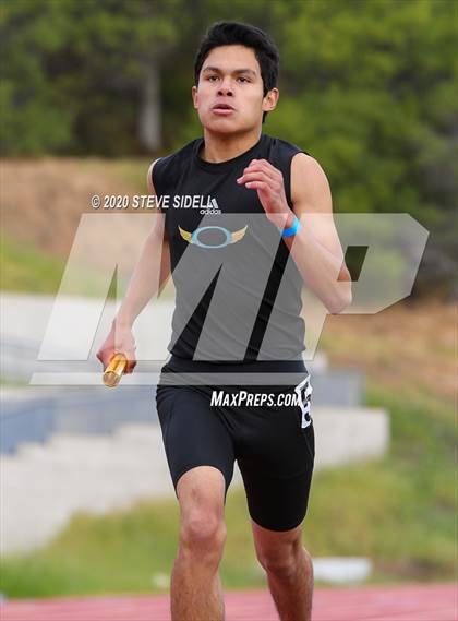 Thumbnail 2 in 5th Annual Meb Keflezighi Invitational photogallery.