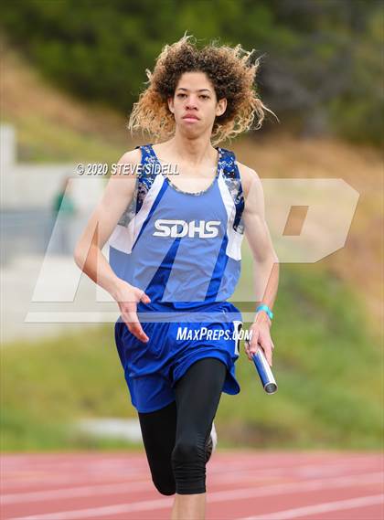 Thumbnail 1 in 5th Annual Meb Keflezighi Invitational photogallery.
