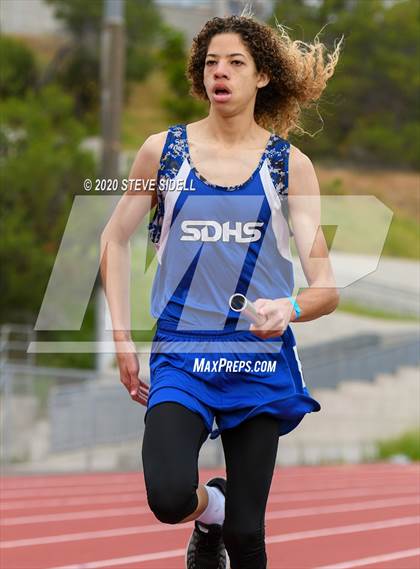 Thumbnail 2 in 5th Annual Meb Keflezighi Invitational photogallery.