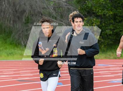 Thumbnail 2 in 5th Annual Meb Keflezighi Invitational photogallery.