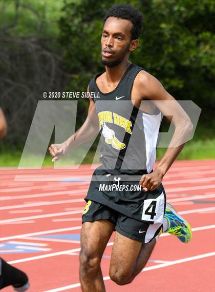 Thumbnail 1 in 5th Annual Meb Keflezighi Invitational photogallery.