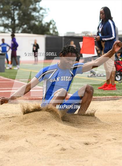 Thumbnail 3 in 5th Annual Meb Keflezighi Invitational photogallery.