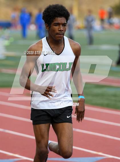 Thumbnail 3 in 5th Annual Meb Keflezighi Invitational photogallery.