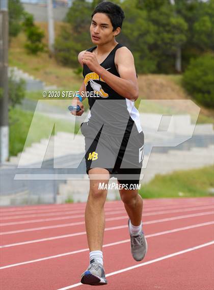 Thumbnail 2 in 5th Annual Meb Keflezighi Invitational photogallery.
