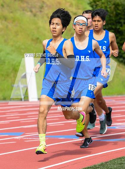Thumbnail 1 in 5th Annual Meb Keflezighi Invitational photogallery.