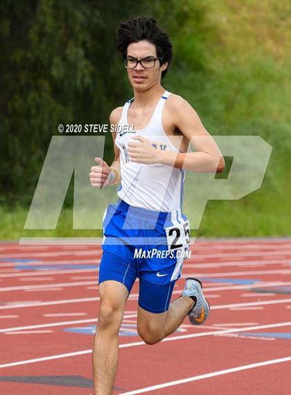 Thumbnail 2 in 5th Annual Meb Keflezighi Invitational photogallery.