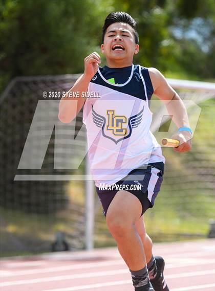 Thumbnail 2 in 5th Annual Meb Keflezighi Invitational photogallery.
