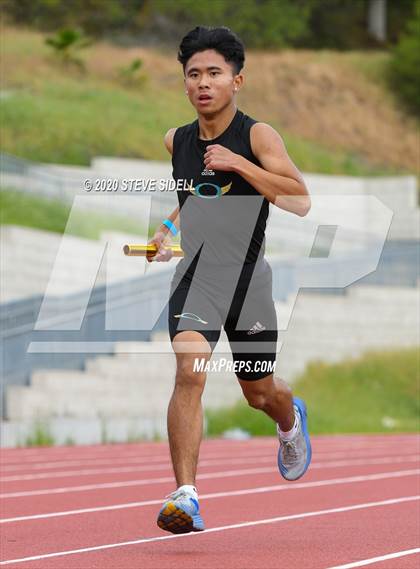 Thumbnail 2 in 5th Annual Meb Keflezighi Invitational photogallery.