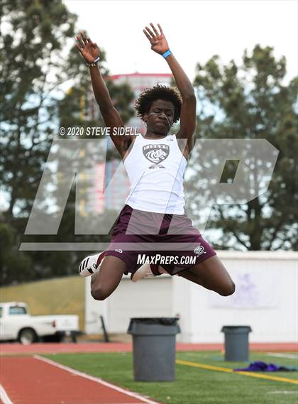 Thumbnail 3 in 5th Annual Meb Keflezighi Invitational photogallery.