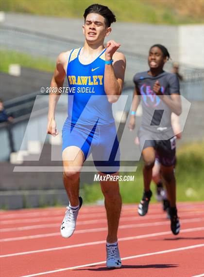 Thumbnail 1 in 5th Annual Meb Keflezighi Invitational photogallery.