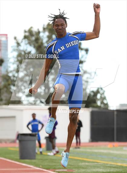 Thumbnail 3 in 5th Annual Meb Keflezighi Invitational photogallery.