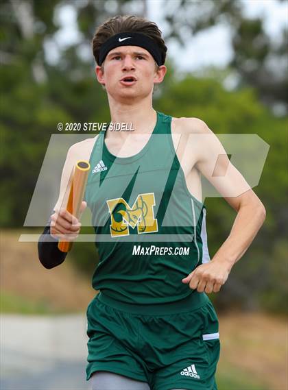 Thumbnail 2 in 5th Annual Meb Keflezighi Invitational photogallery.