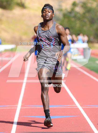 Thumbnail 2 in 5th Annual Meb Keflezighi Invitational photogallery.