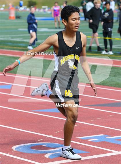 Thumbnail 1 in 5th Annual Meb Keflezighi Invitational photogallery.