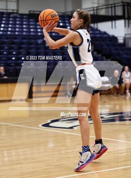 Thumbnail 1 in Cannon @ Charlotte Latin photogallery.