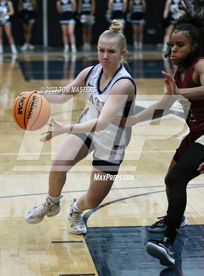 Thumbnail 1 in Cannon @ Charlotte Latin photogallery.