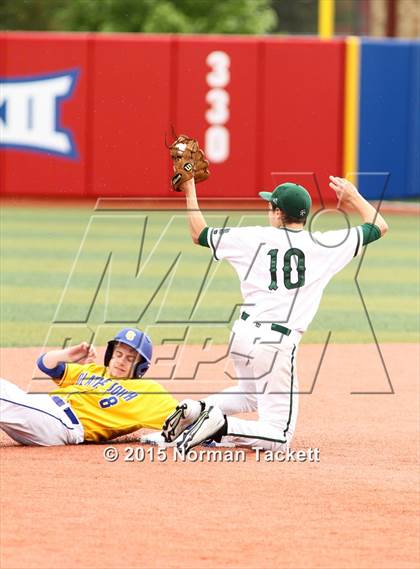 Thumbnail 3 in Lawrence Free State vs. South (KSHSAA 6A Quarterfinal) photogallery.