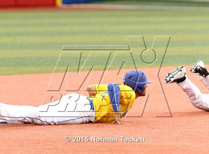 Thumbnail 3 in Lawrence Free State vs. South (KSHSAA 6A Quarterfinal) photogallery.