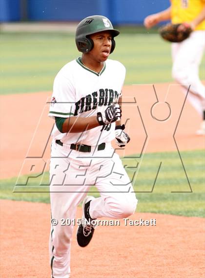Thumbnail 2 in Lawrence Free State vs. South (KSHSAA 6A Quarterfinal) photogallery.