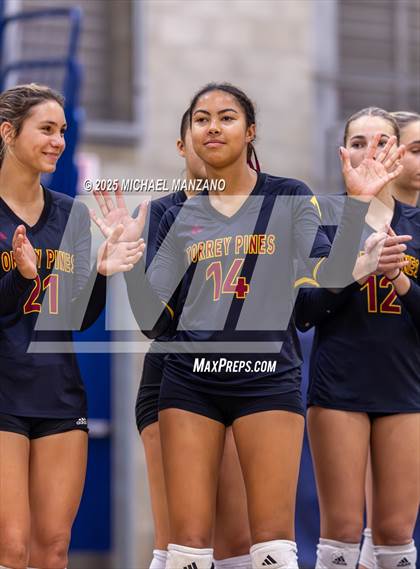 Thumbnail 2 in Torrey Pines vs. Cathedral Catholic (CIF SDS Open Division Championship) photogallery.