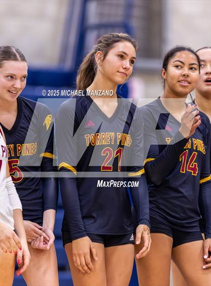Thumbnail 1 in Torrey Pines vs. Cathedral Catholic (CIF SDS Open Division Championship) photogallery.