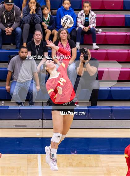 Thumbnail 2 in Torrey Pines vs. Cathedral Catholic (CIF SDS Open Division Championship) photogallery.