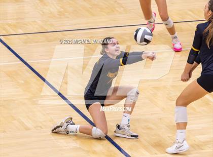 Thumbnail 1 in Torrey Pines vs. Cathedral Catholic (CIF SDS Open Division Championship) photogallery.