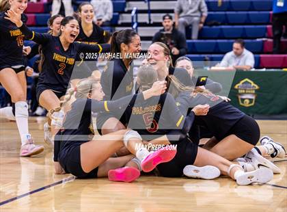 Thumbnail 2 in Torrey Pines vs. Cathedral Catholic (CIF SDS Open Division Championship) photogallery.