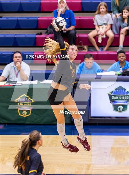 Thumbnail 2 in Torrey Pines vs. Cathedral Catholic (CIF SDS Open Division Championship) photogallery.