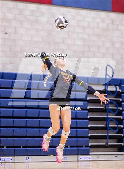 Thumbnail 3 in Torrey Pines vs. Cathedral Catholic (CIF SDS Open Division Championship) photogallery.