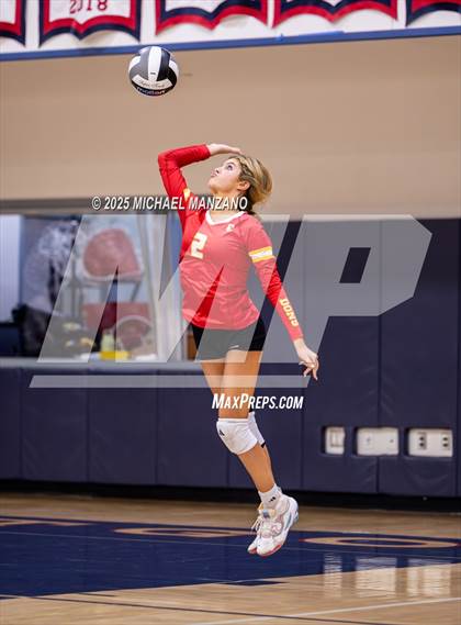 Thumbnail 2 in Torrey Pines vs. Cathedral Catholic (CIF SDS Open Division Championship) photogallery.