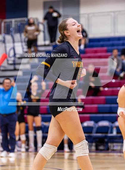 Thumbnail 2 in Torrey Pines vs. Cathedral Catholic (CIF SDS Open Division Championship) photogallery.