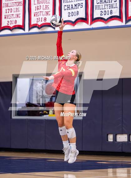 Thumbnail 1 in Torrey Pines vs. Cathedral Catholic (CIF SDS Open Division Championship) photogallery.