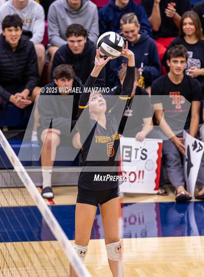 Thumbnail 3 in Torrey Pines vs. Cathedral Catholic (CIF SDS Open Division Championship) photogallery.