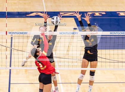 Thumbnail 1 in Torrey Pines vs. Cathedral Catholic (CIF SDS Open Division Championship) photogallery.