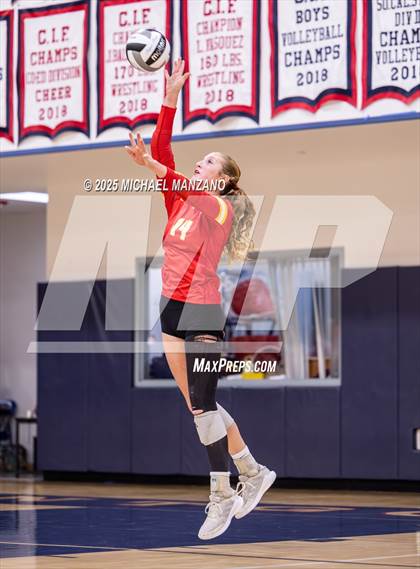 Thumbnail 2 in Torrey Pines vs. Cathedral Catholic (CIF SDS Open Division Championship) photogallery.