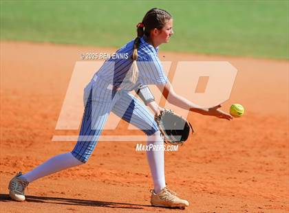 Thumbnail 2 in Brentwood vs. Southwest Georgia Academy (GIAA 2A State Championship) photogallery.