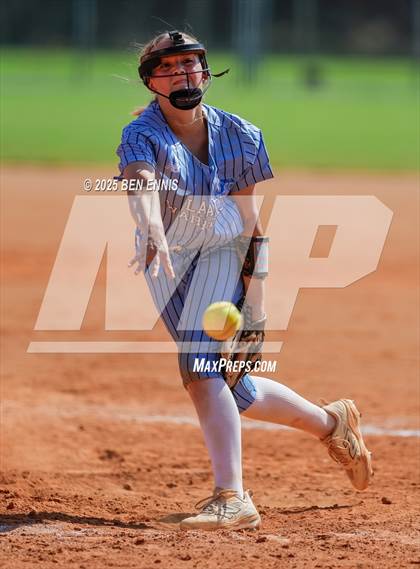 Thumbnail 3 in Brentwood vs. Southwest Georgia Academy (GIAA 2A State Championship) photogallery.