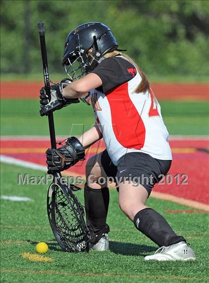 Thumbnail 2 in Smithtown West vs Sachem East (Section 11 Round1) photogallery.